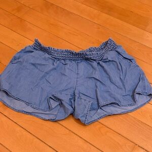 a:glow Women's Shorts